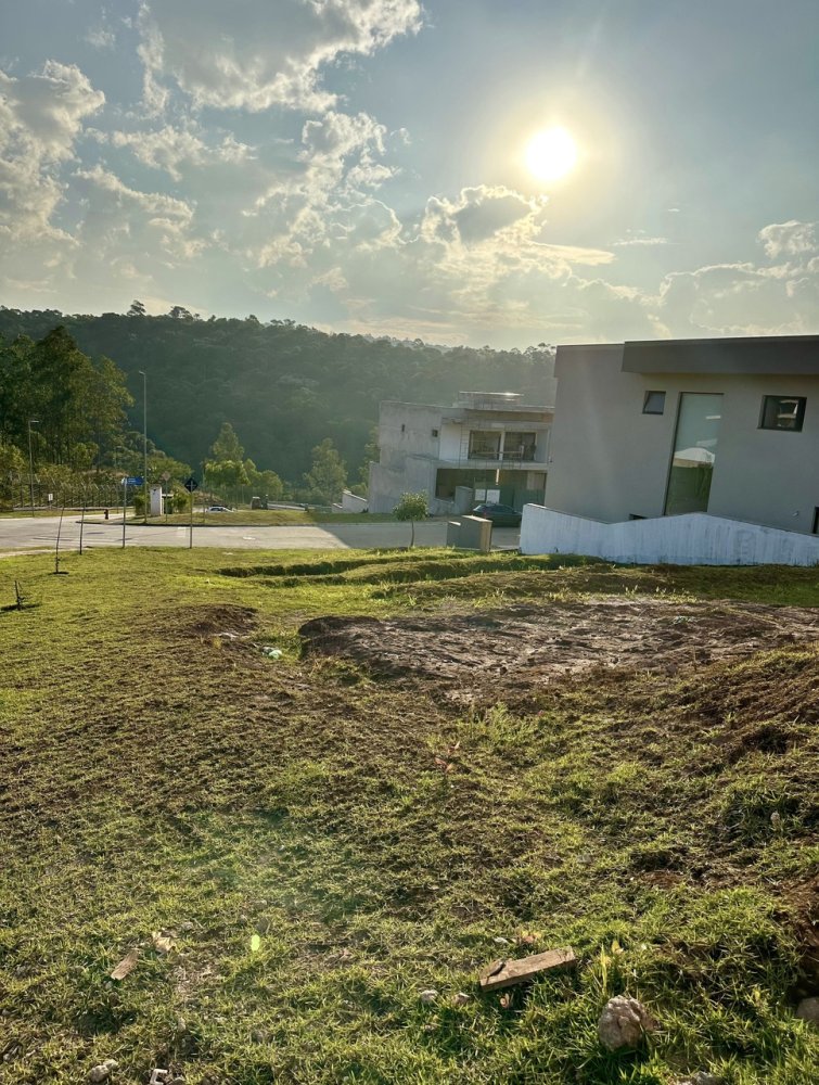 Terreno - Venda - Cidade Tamboré - Santana de Parnaíba - SP